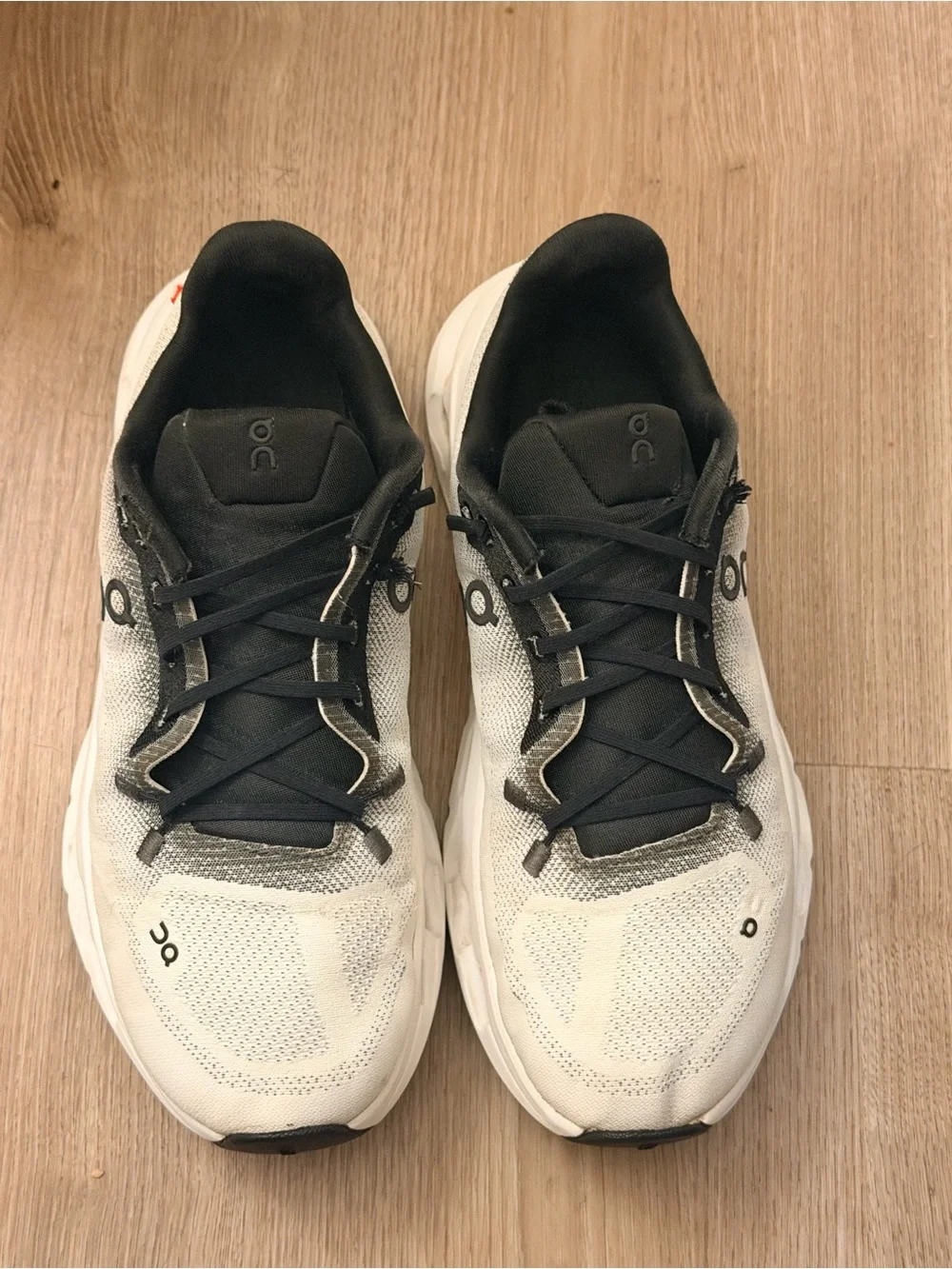On Running Cloudtilt Sneakers - Black & Ivory